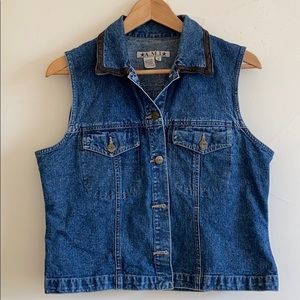 🌿5 for $25. Acid Wash Jean Vest with leather trim